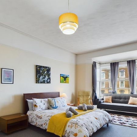 Ocean View Double With Ensuite, With Access To Private Garden And Bike Store Маргит Экстерьер фото