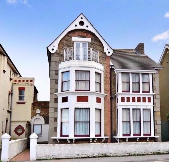 Ocean View Double With Ensuite, With Access To Private Garden And Bike Store Маргит Экстерьер фото