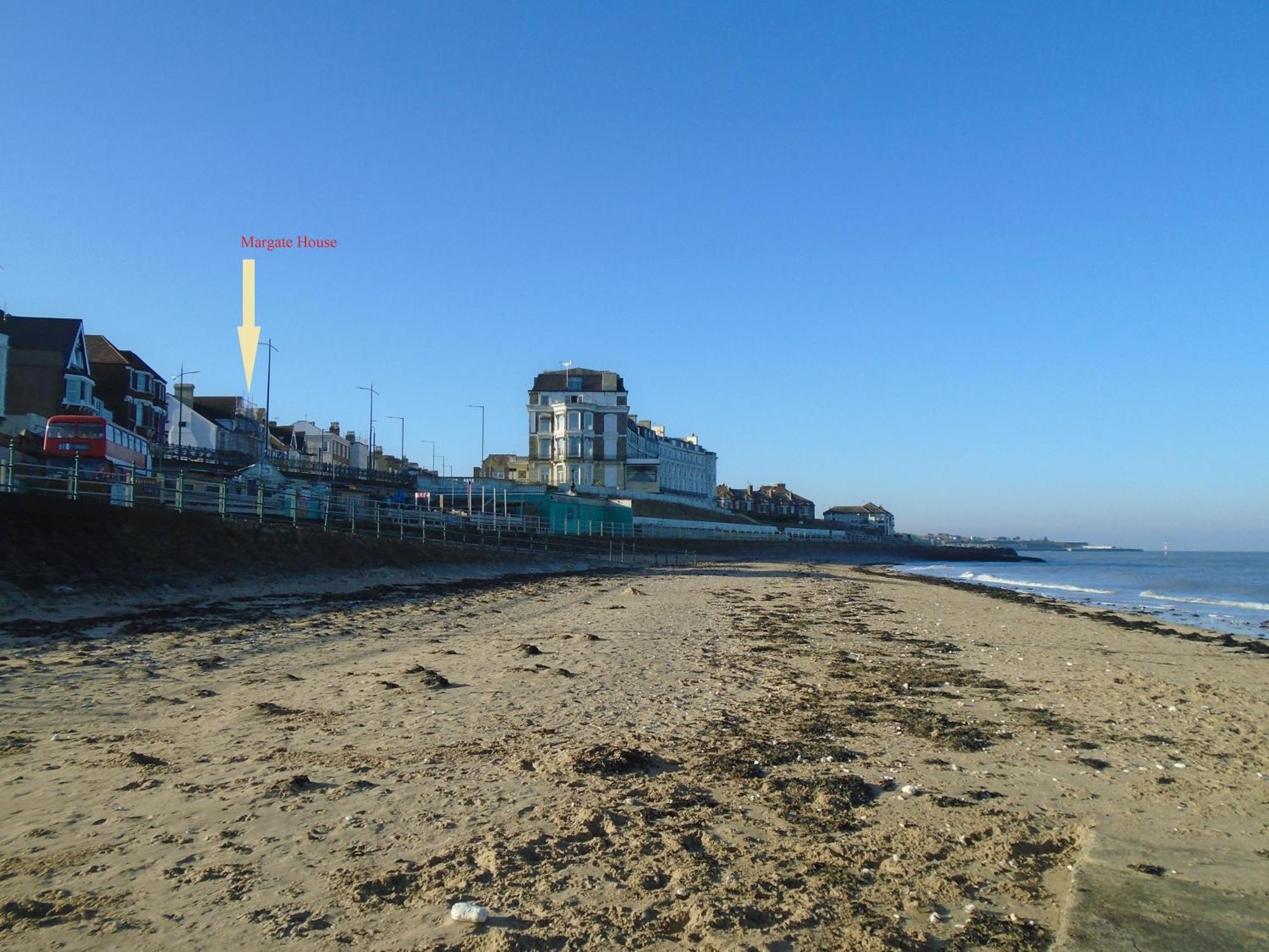 Ocean View Double With Ensuite, With Access To Private Garden And Bike Store Маргит Экстерьер фото